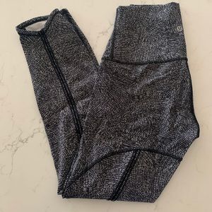Lululemon High Rise Black Pattern Capri Leggings